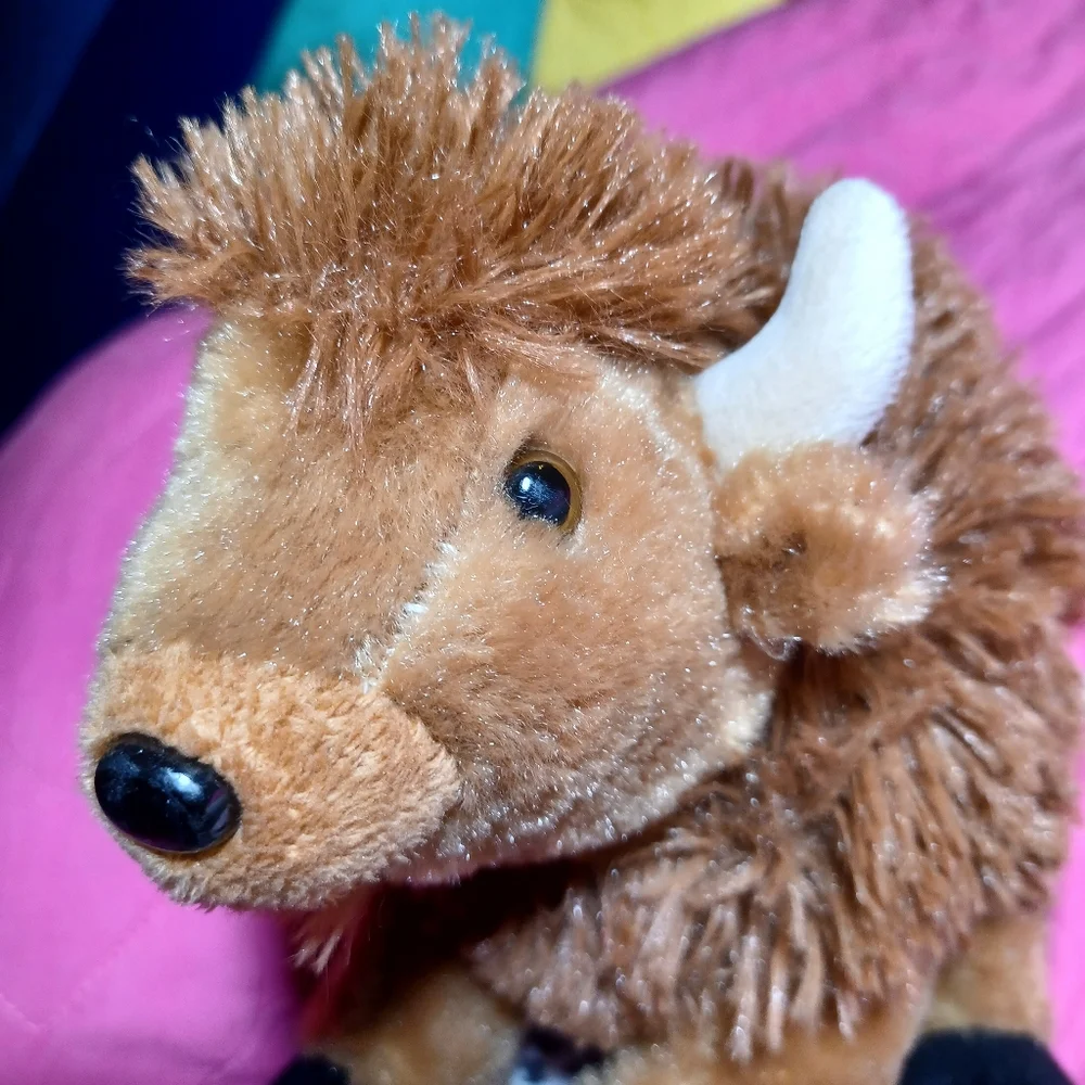 Wisome Bison Plushie - Picture 1 of 6